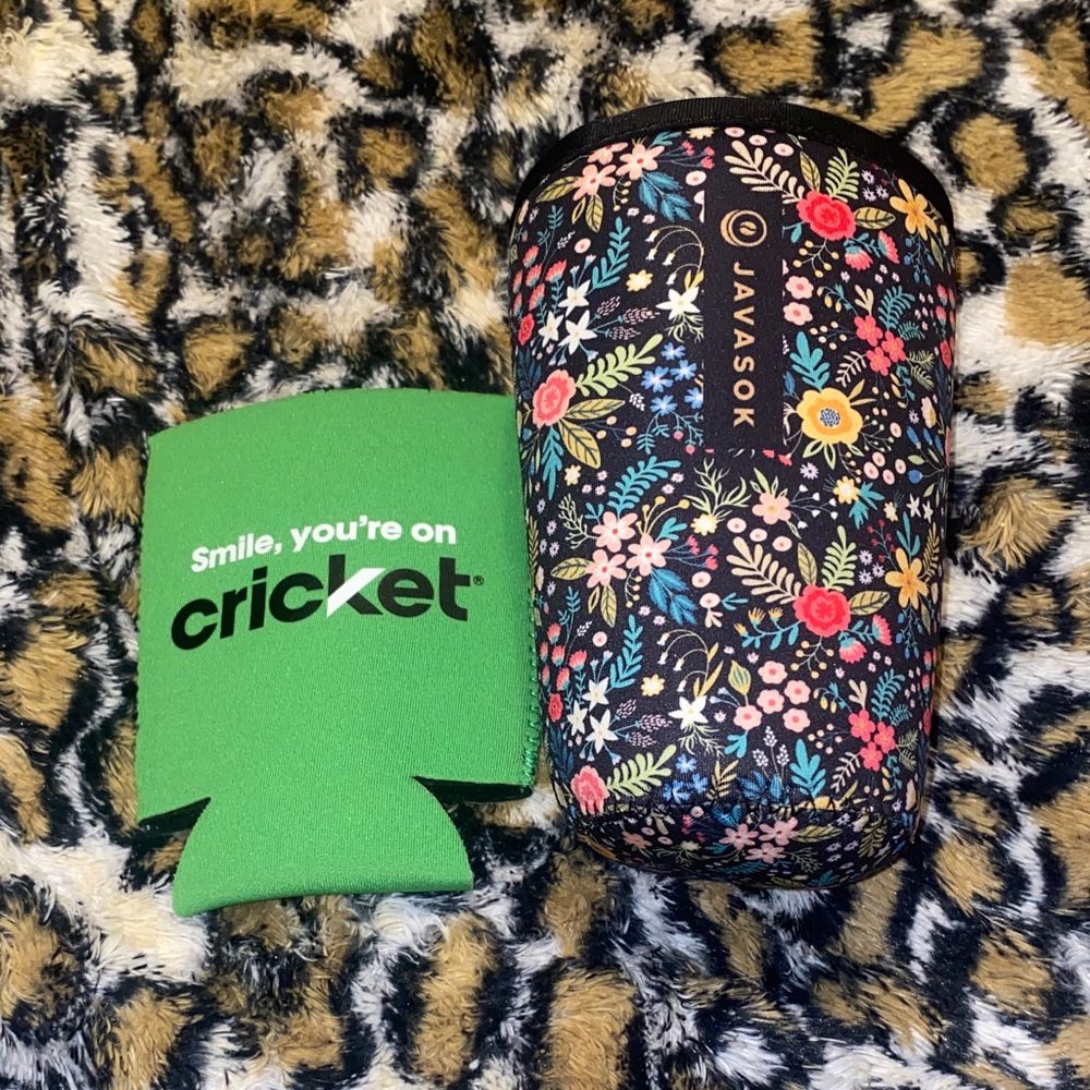 Sok-It JavaSok Black English Garden Picnic Size M With Cricket Wireless Coozy